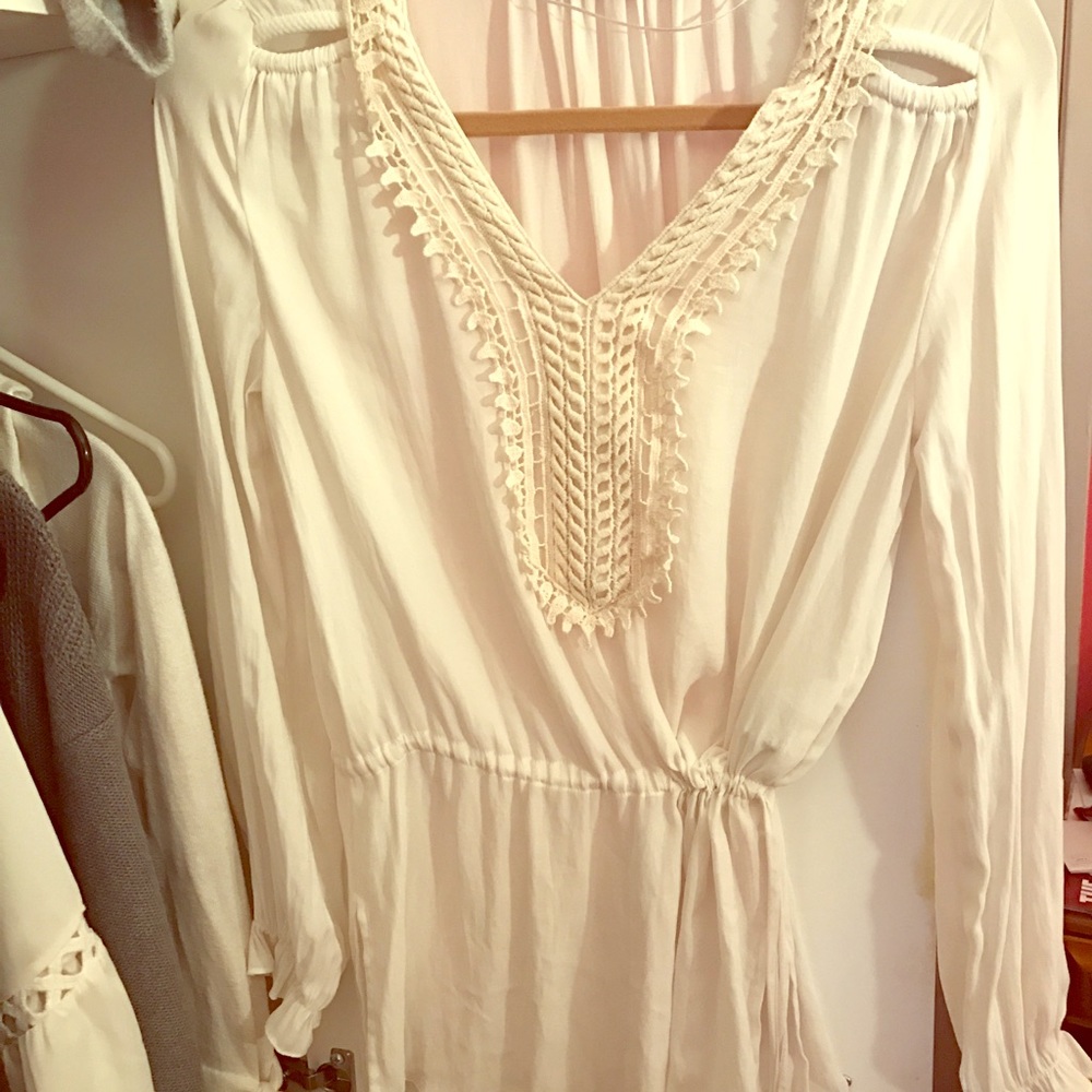 Zara Off white blouse